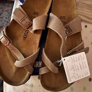 Brand new Birkenstock Mayari sandals